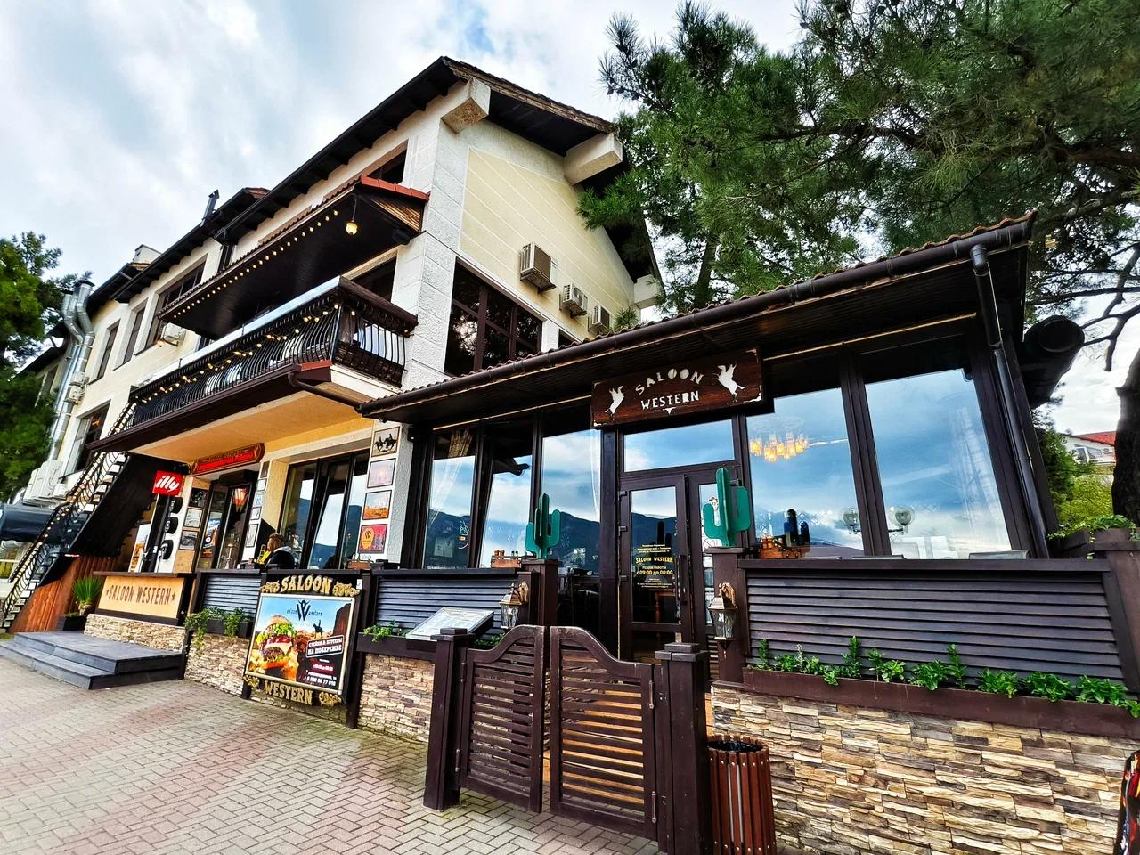 Фото: Saloon western, кафе, Геленджик Saloon western, кафе — Бар в Геленджике
